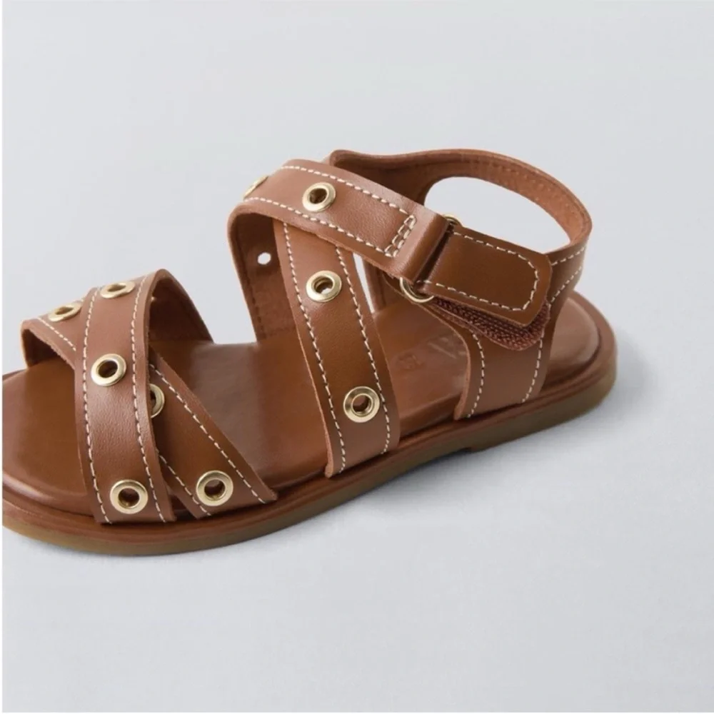 Zara Kids, Brown, STUDDED SANDALS, 6½ (5.3 inches)